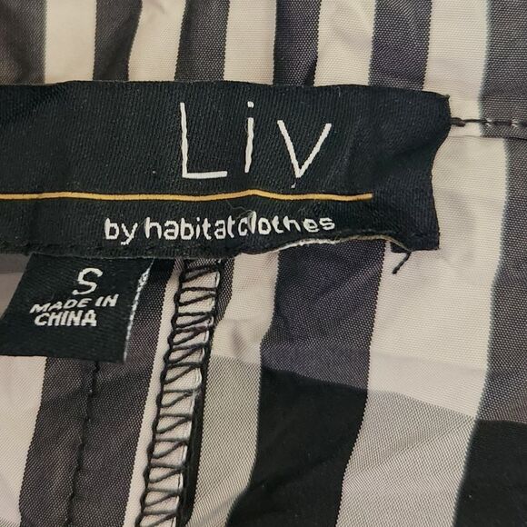 Liv by Habitat Clothing Scrunched Perfect Sculpt Mixed Media Tunic Size Small - Picture 7 of 8